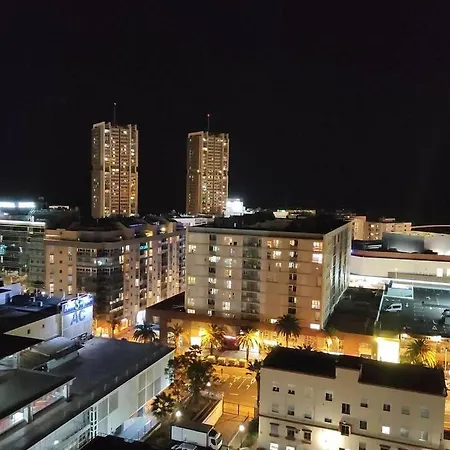 Bien Situado - Buenas Conexiones Appartement